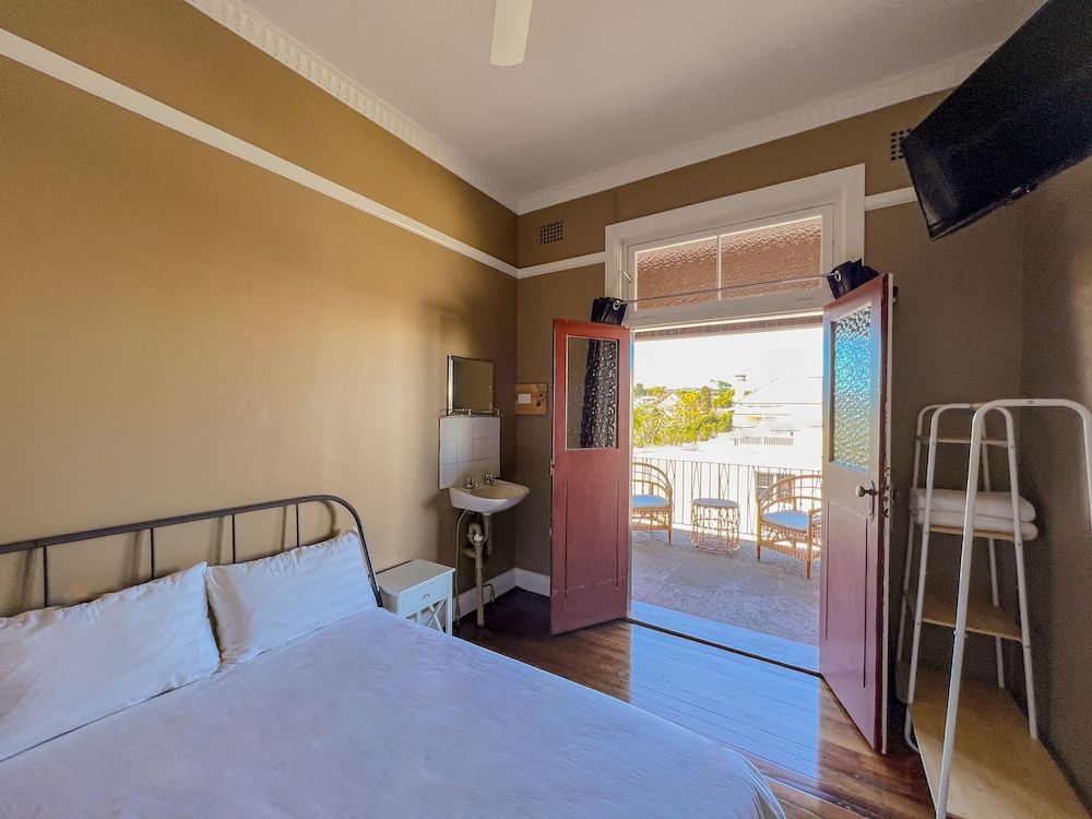 Commercial Hotel Bega 3