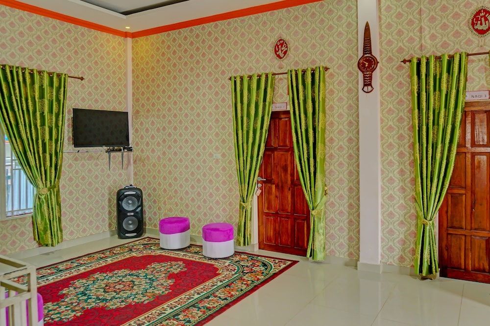 OYO 92079 Anaqi Homestay Syariah 3