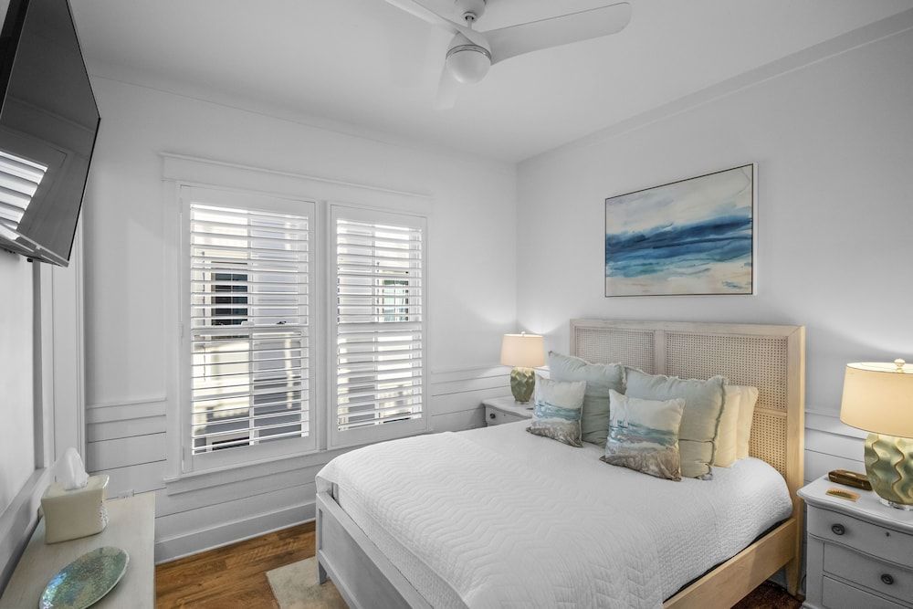Buckeye On The Beach Gulf Front Seaside, Fl Right Next To Town Center, Sleeps 10! 4 Bedroom Home by RedAwning 3