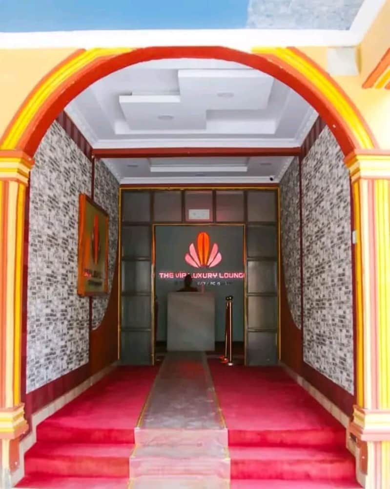 The VIP Luxury Lounge 2