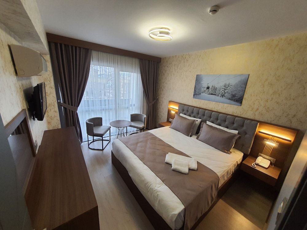 VELMORE HOTEL & SPA 2