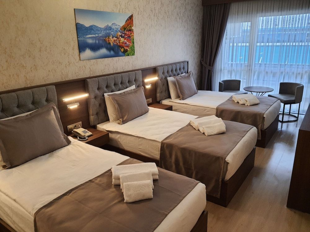 VELMORE HOTEL & SPA 3