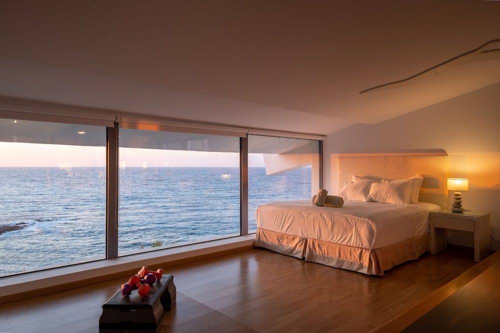 Icarus Luxury Beachfront Villa 3