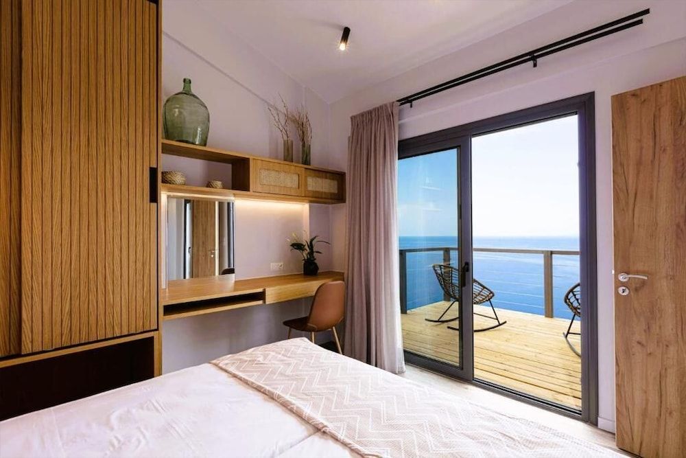 Anemos Luxury Villas 3