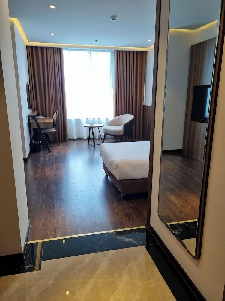 Quynh Trang Hung Yen Hotel 4 estrellas en Hưng Yên