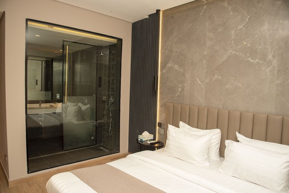 VERTIGO HOTEL 3