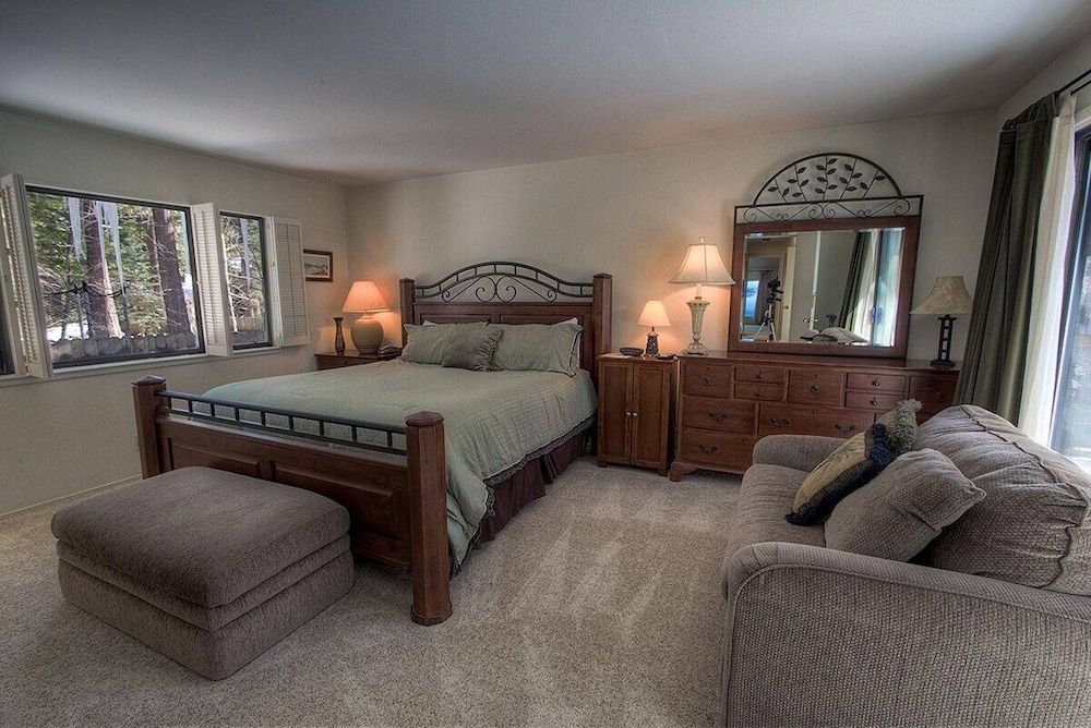 Blue Laulea 2 Bedroom Home by RedAwning 2
