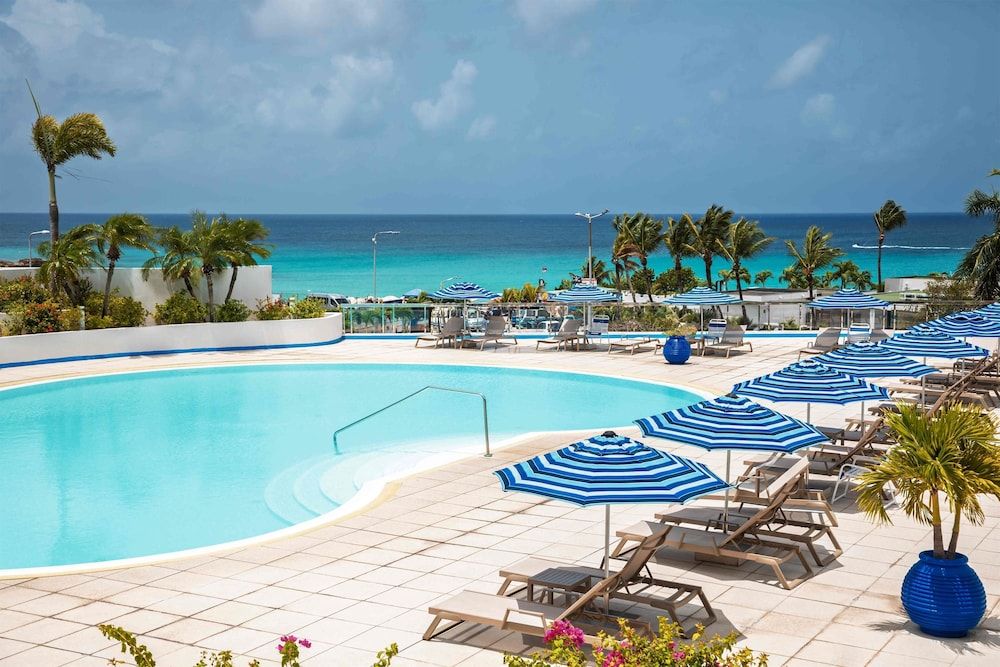 Royal Islander Resort La Terrasse 4 estrellas en Lowlands