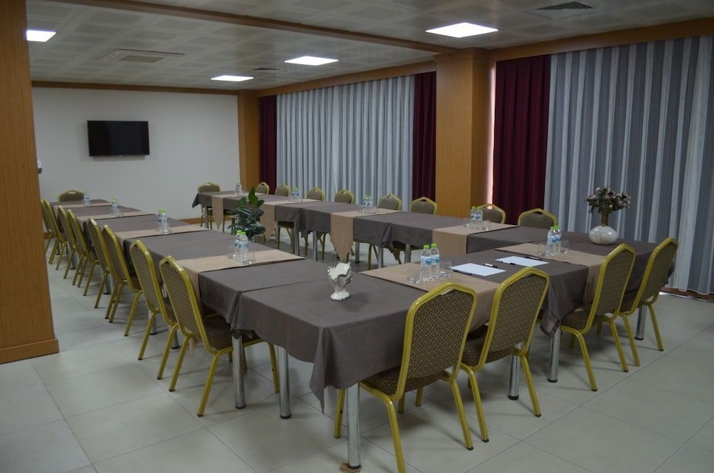Quars Garden Hotel 2