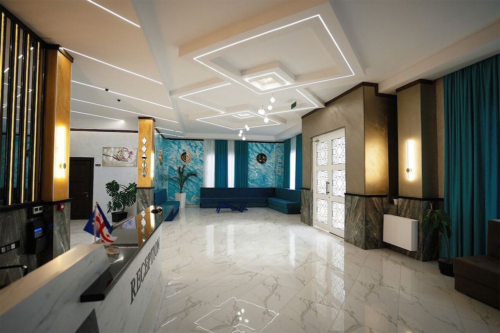 DADIANI Inn 2