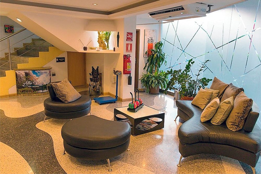 Hotel Restaurante Alto Mar C.A. 2