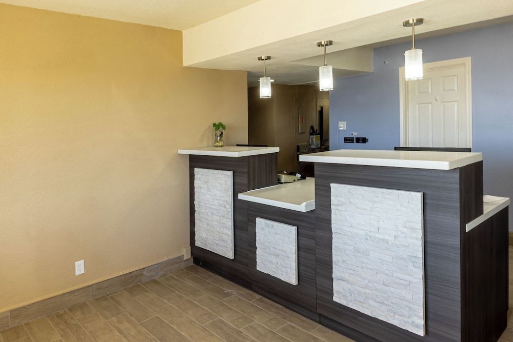 Super 8 by Wyndham Big Spring 2