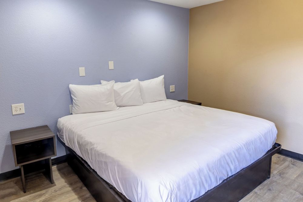 Super 8 by Wyndham Big Spring 3