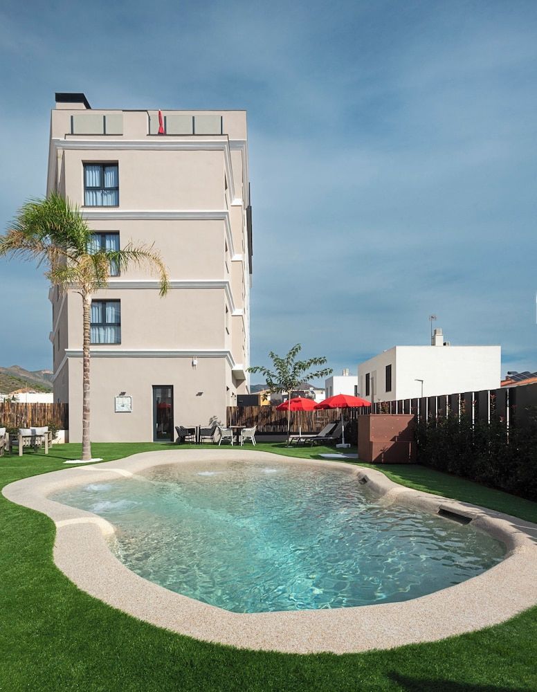 Hotel Sercotel Plana Suites 3 estrellas en Vall de Uxó