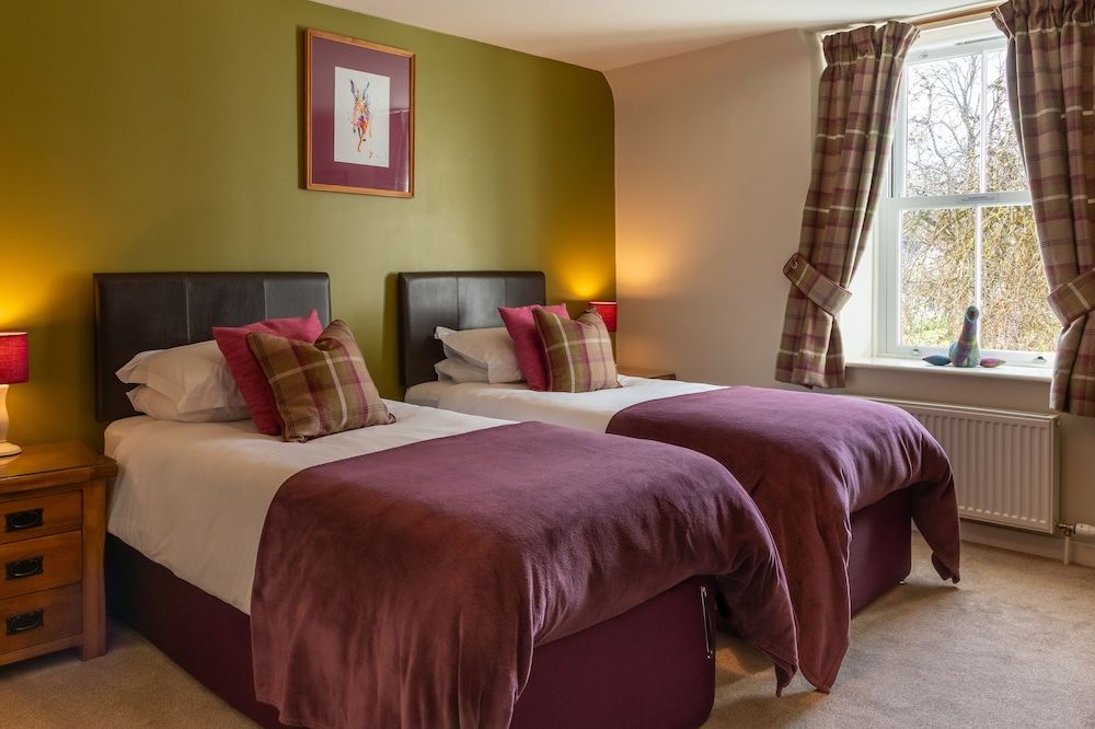 Bridgend House B & B 3
