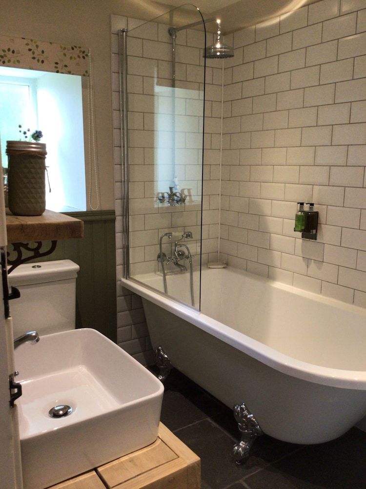 Bridgend House B & B 2