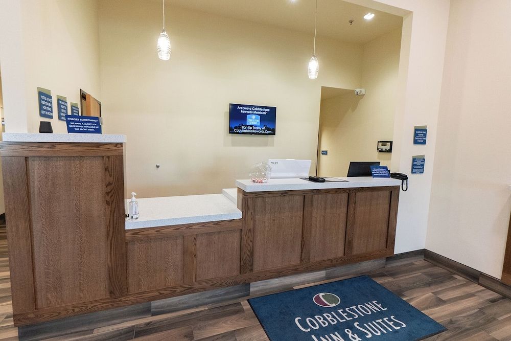 Cobblestone Inn & Suites - Sheldon 3