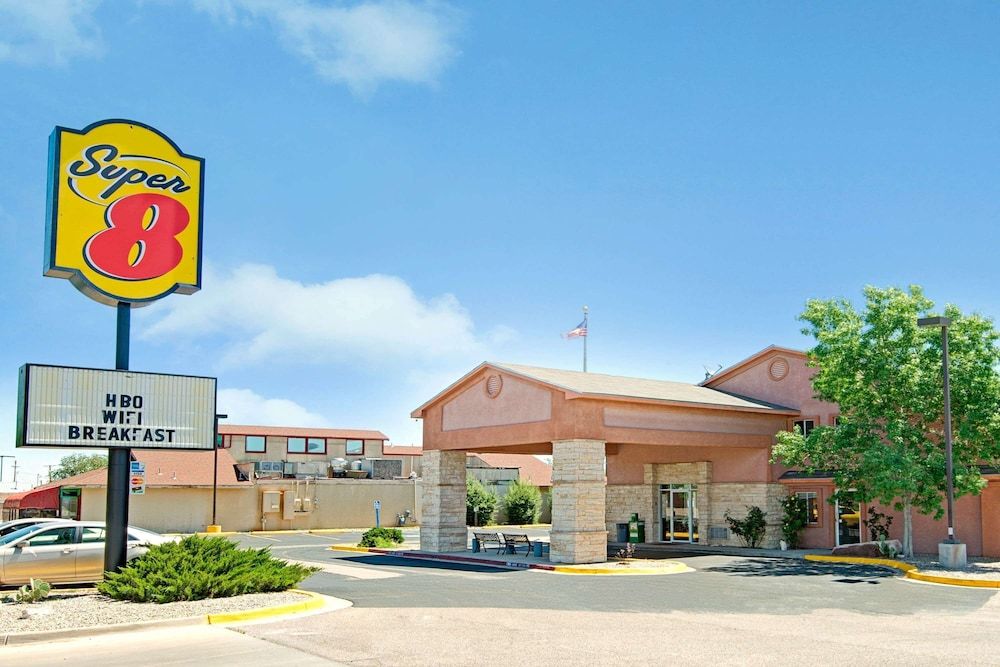 Super 8 by Wyndham Belen NM 2 estrellas en Belen