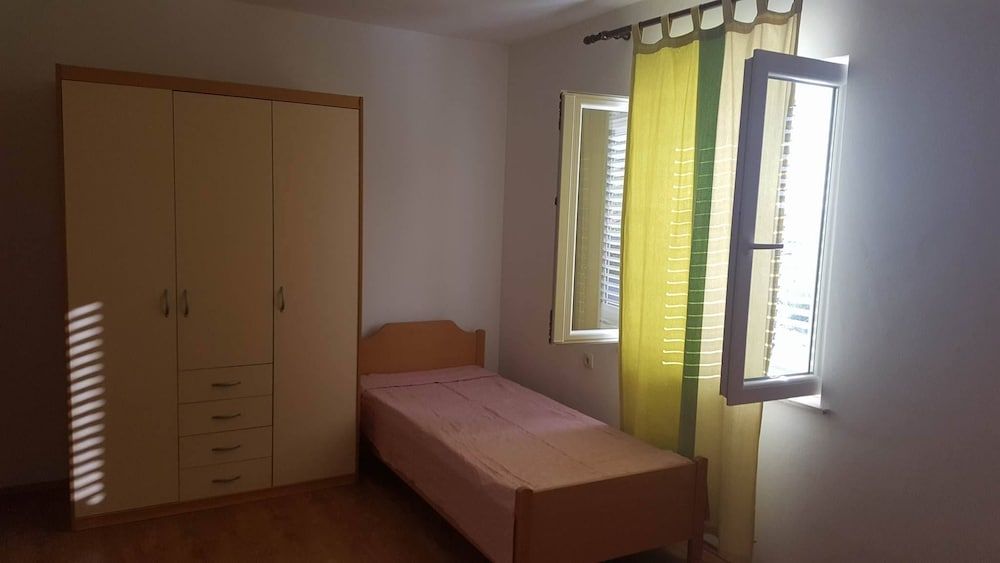 Apartments Luka 3