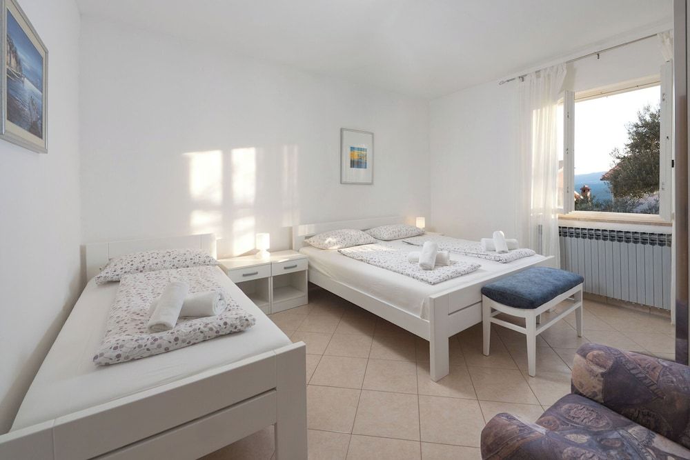 Apartments Marina 2