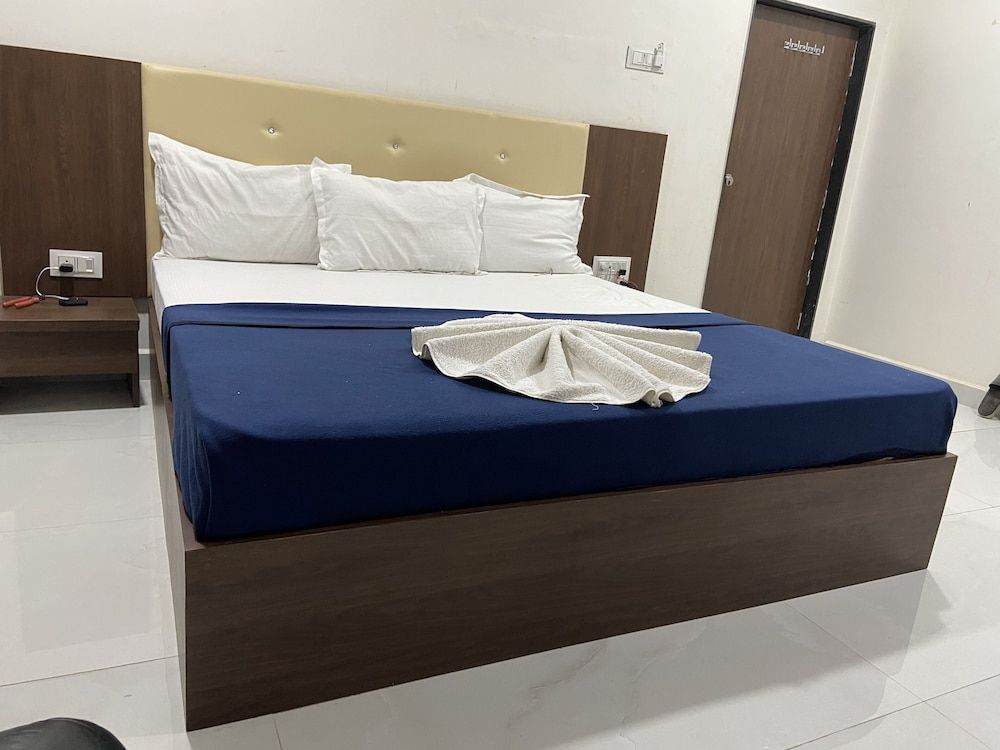 Hotel Millennium Plaza 3