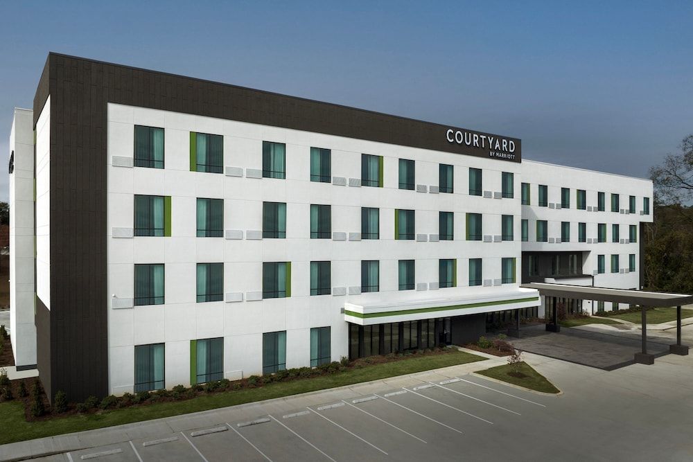 Courtyard by Marriott Northport University of Alabama -1 estrellas en Northport