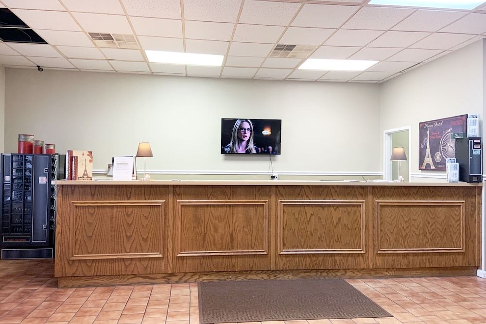 Paris Inn and Suites 3
