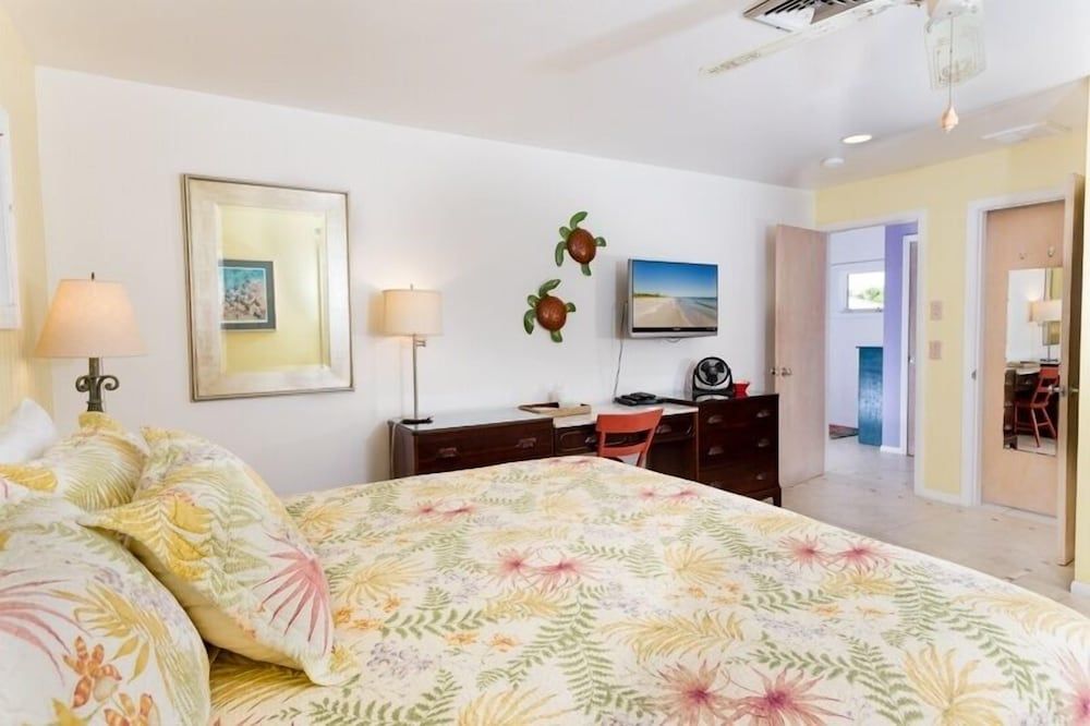 Baybarlyn 4 Bedroom Home by RedAwning 2