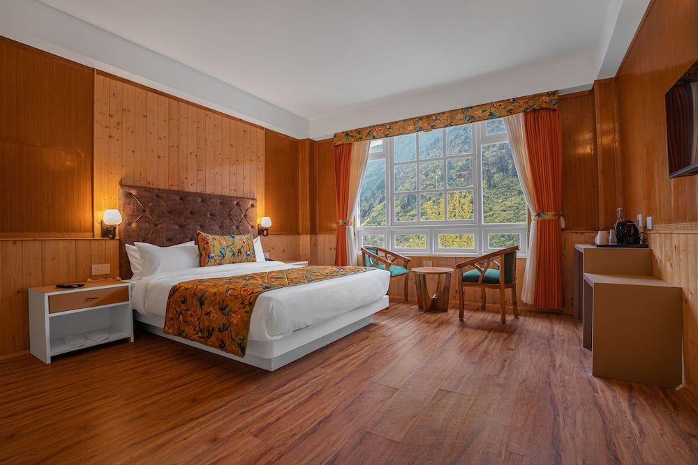 Summit Gangchen Hotel 2