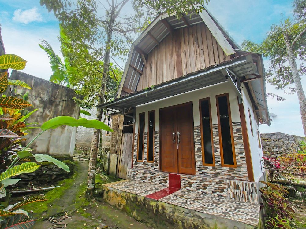 Hotel O Awenk Homestay Near SD Gunung Wakul 2 estrellas en Lombok