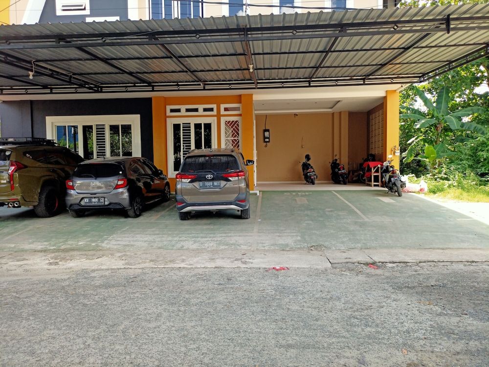 Hotel O Tri Homestay 2 estrellas en Tengah