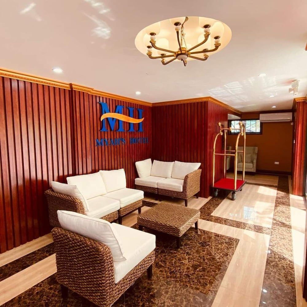 Myah's Luxury Suites Hotel 3
