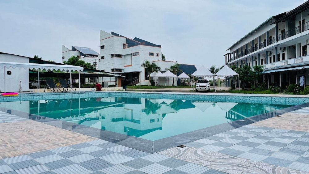 Vasant Vihar Resort 3 estrellas en Kevadia