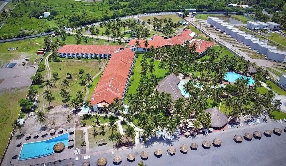 HOTEL TESORO BEACH 4 estrellas en San Luis La Herradura