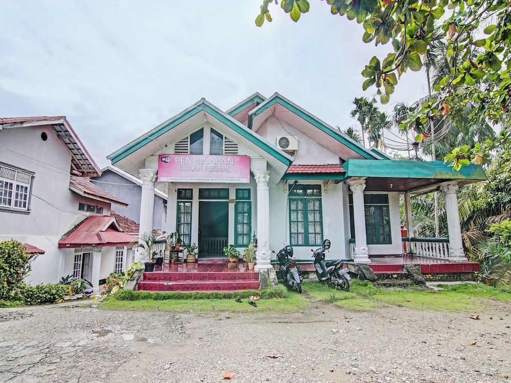 Hotel O Penginapan Rokan Permai Syariah 2 estrellas en Pasirpengarayan