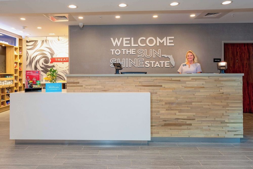 Hampton Inn Marianna I-10 3