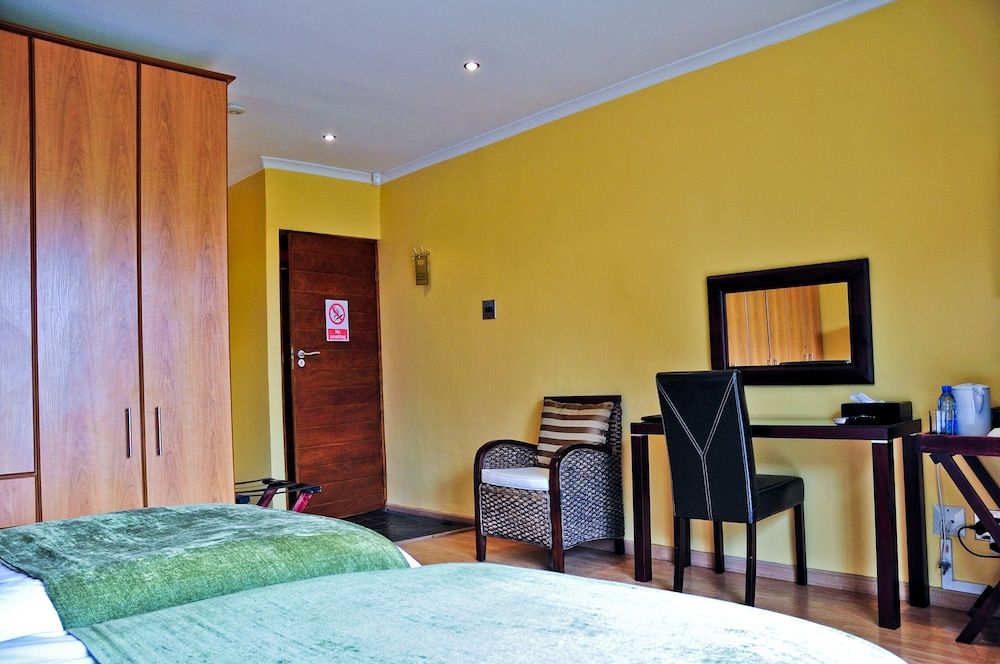 Mandalay Beach B & B 2