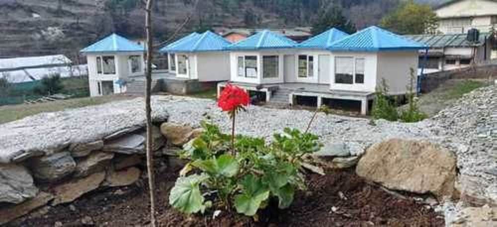 Blossom Bliss Resort -1 estrellas en Bhīm Tāl