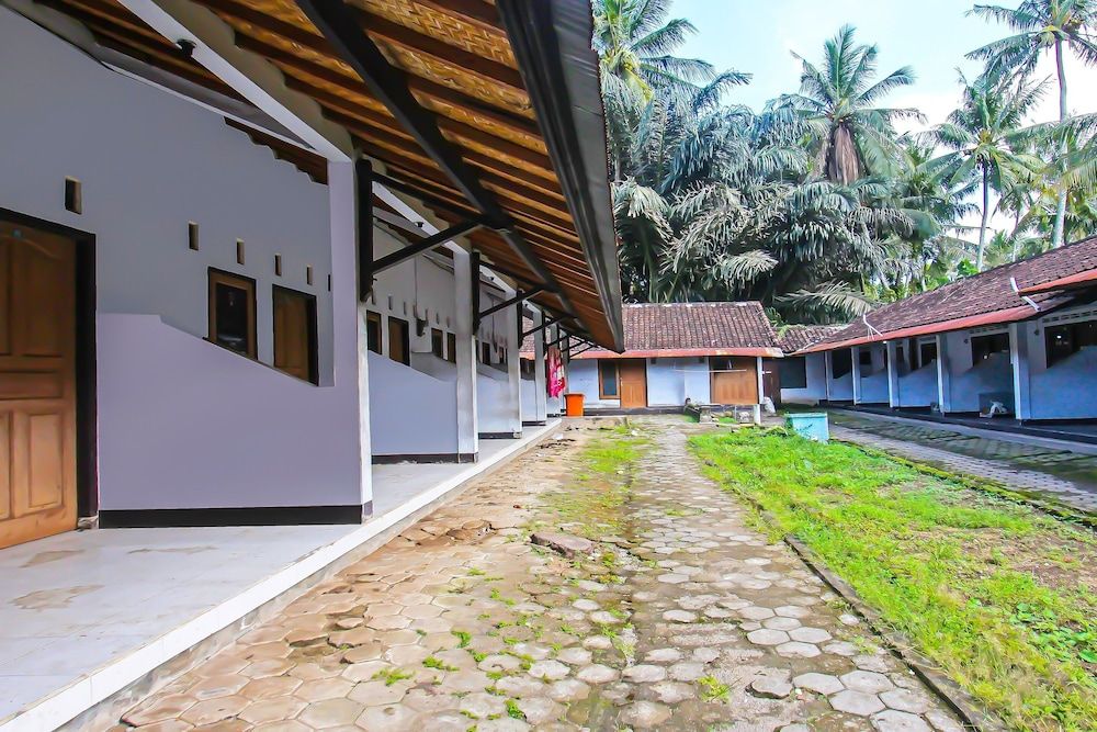 Hotel O Sukandi Homestay Near The Semeton Homestay 3