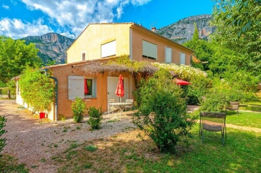 Le Mas du Loup 3 estrelas em Moustiers-Sainte-Marie