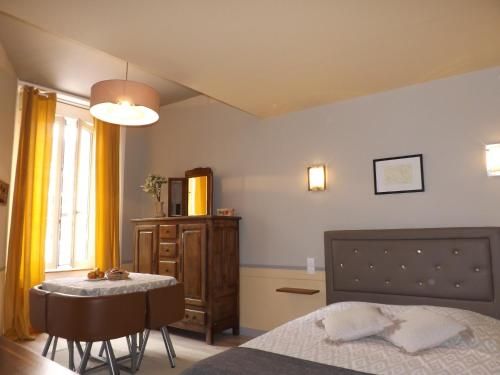 HOTEL particulier LARIBOISIERE 3 estrellas en Fougères