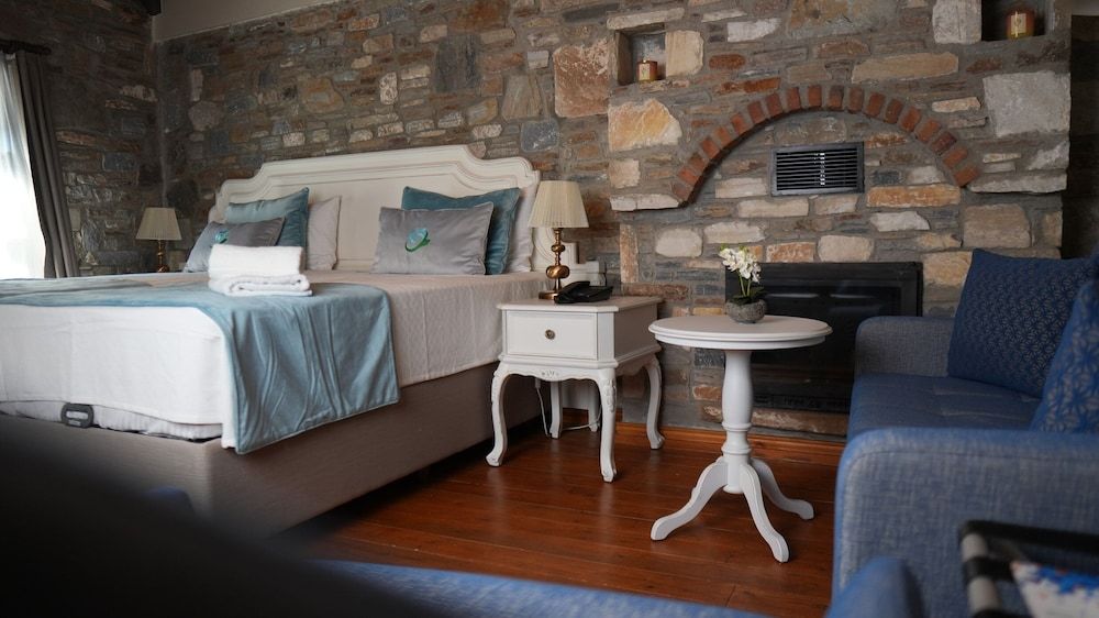Domatia Stone Hotel 3