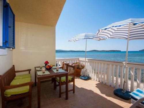 Apartments Grivičić 3 estrellas en Krapanj