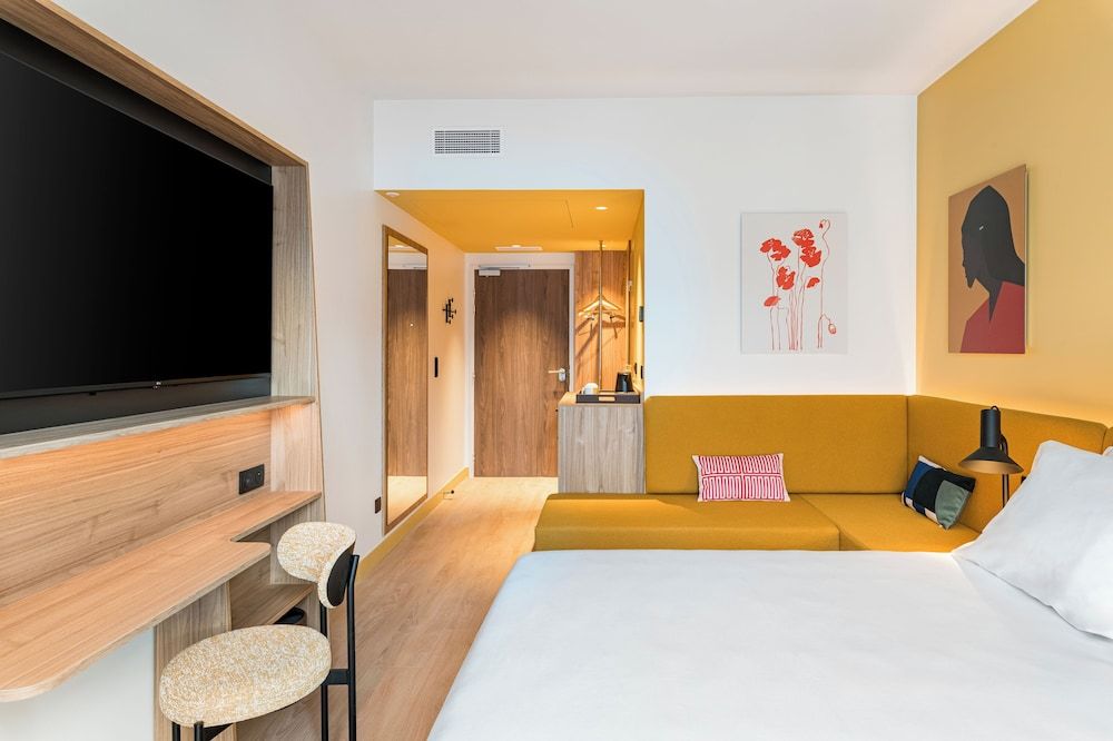 Hampton by Hilton Bordeaux Merignac Airport 3