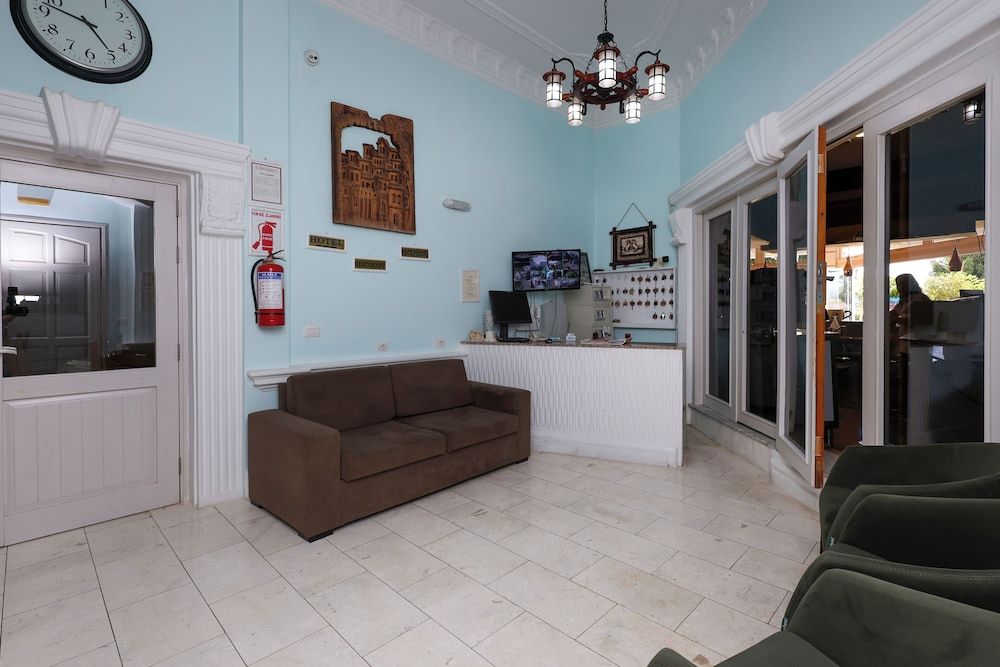 Hotel Familja 2