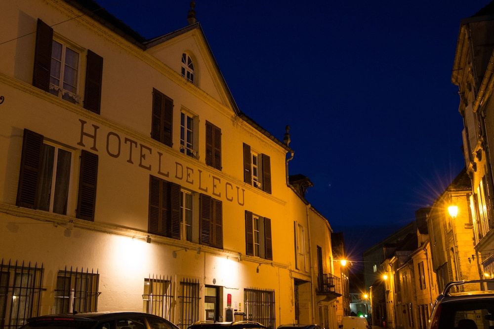 Hôtel de l'Ecu -1 estrellas en Montbard