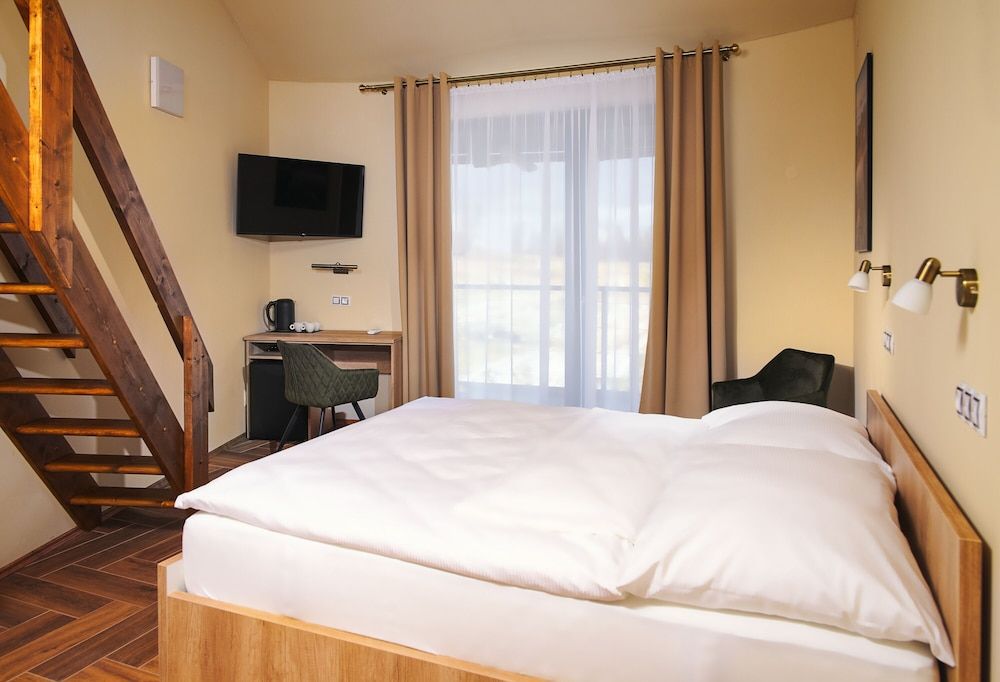 Hotel Dymník 2