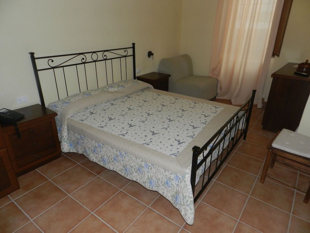 Villa RosaMaria -1 estrellas en San Chirico Raparo