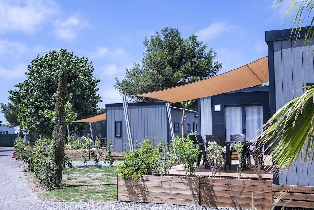 Camping Sunissim Le Domaine Les Mûriers 4 estrellas en Vendres-Plage