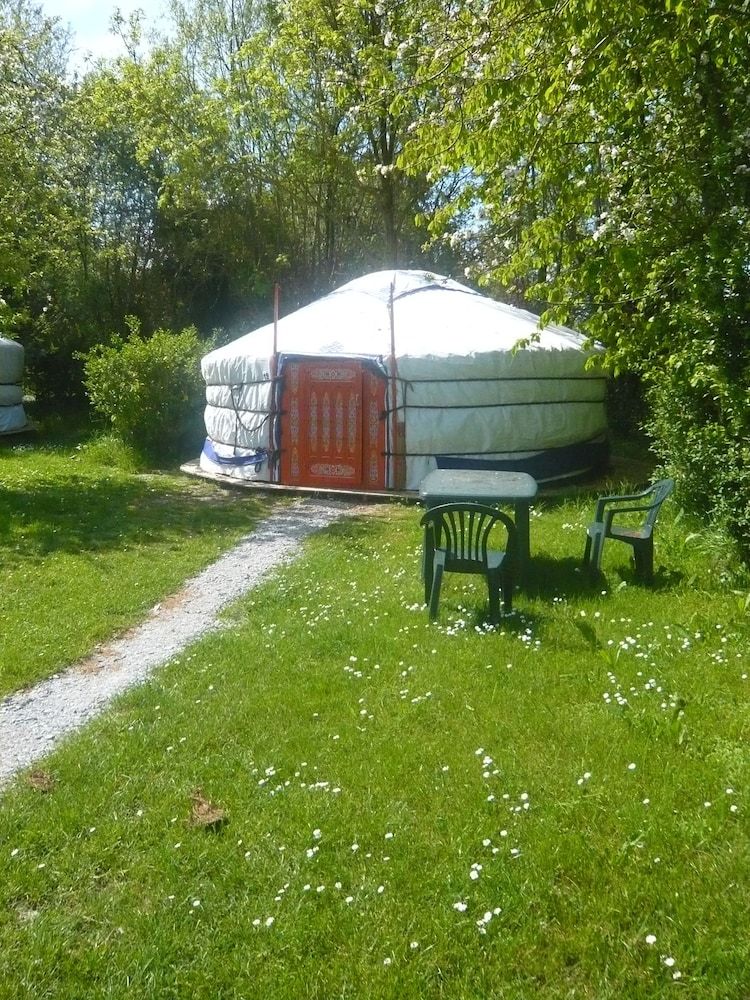 Le Village Insolite -1 estrellas en Saint-Benoît-des-Ondes